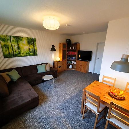 Radfreundliches Wohlfuehl-Apartment Mit Terrasse Und Parkplatz - Fewo Woody Шверин Экстерьер фото